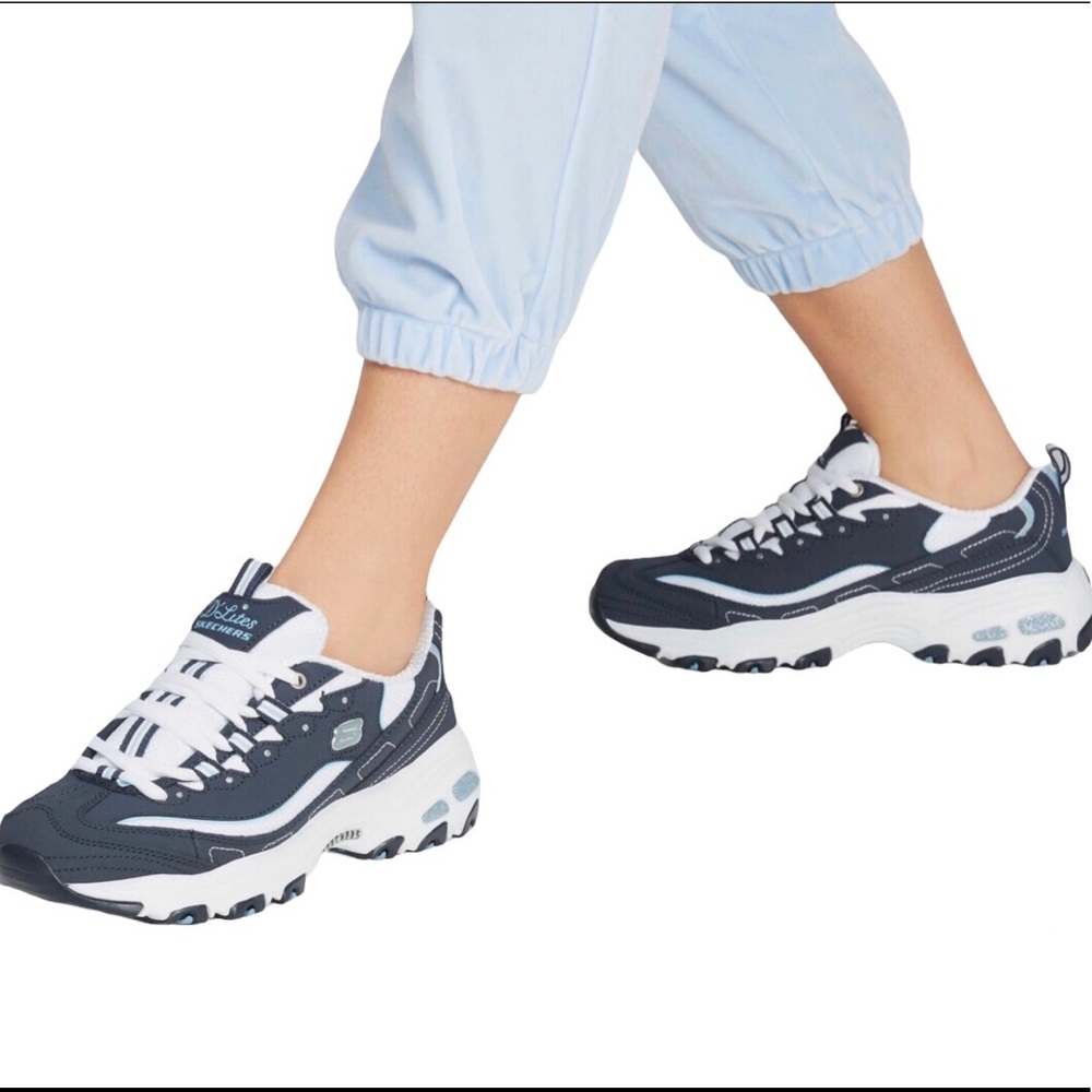 Skechers D’Lites Biggest Fan Navy/White Walking Sneakers SN 11930 Women’s Sz 11